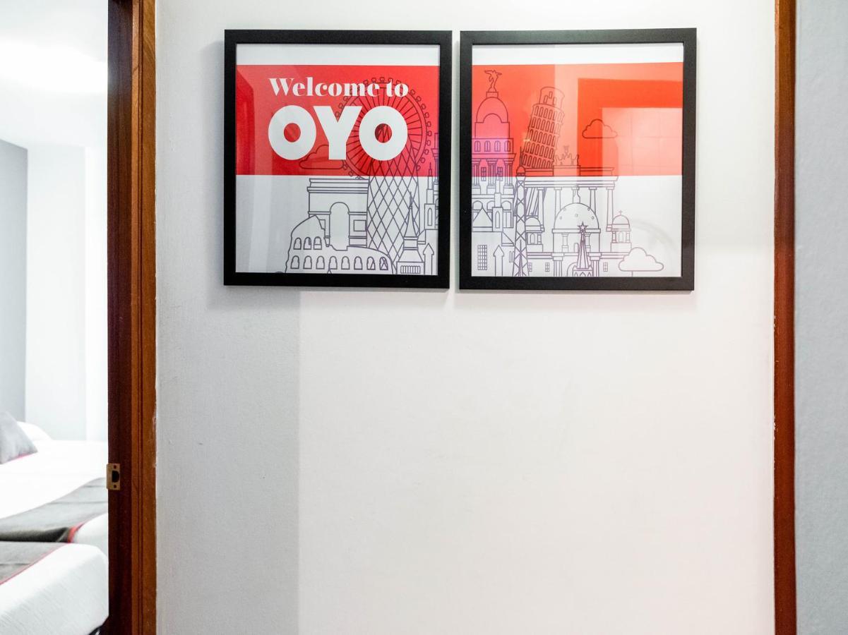 Oyo Hospedaje La Tita San Giacomo di Compostella Esterno foto