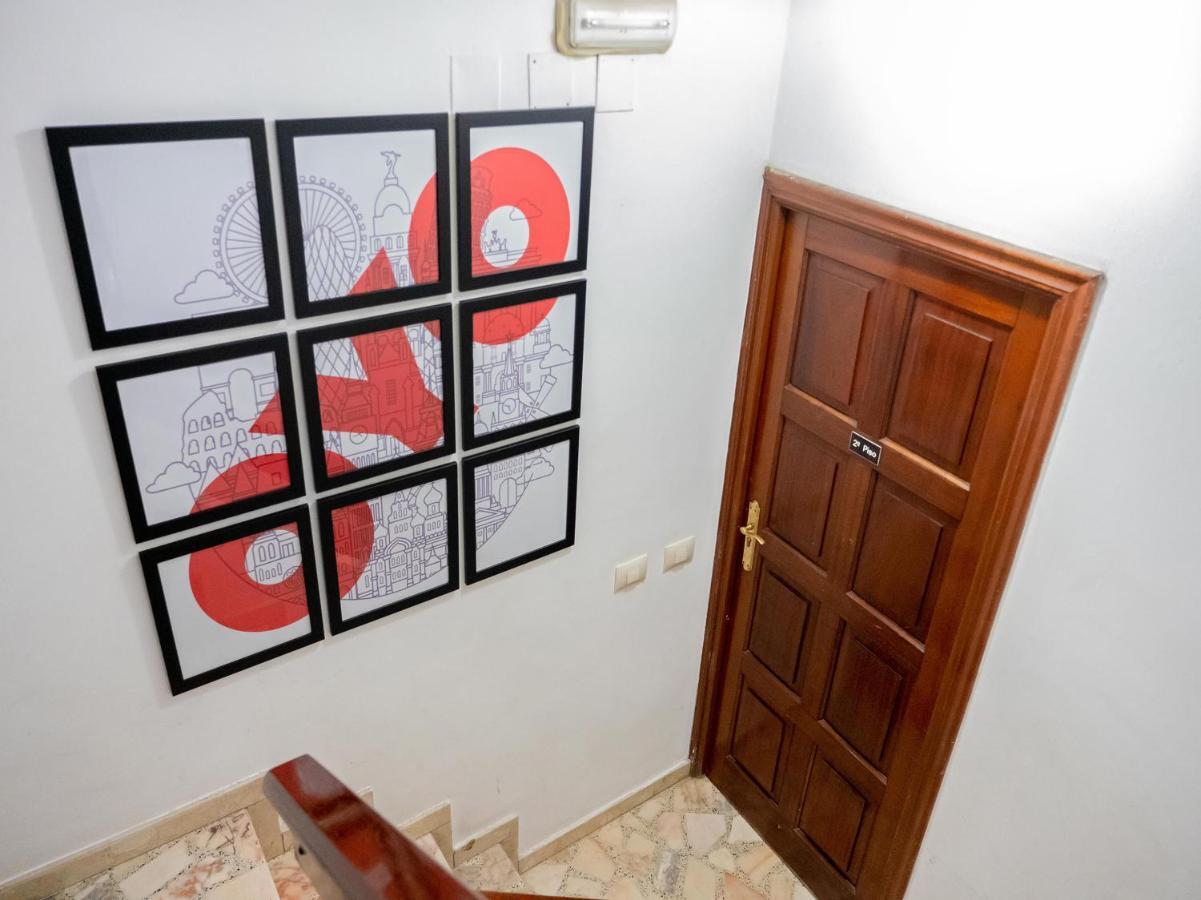 Oyo Hospedaje La Tita San Giacomo di Compostella Esterno foto